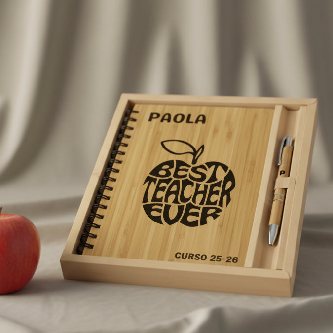 Set cuaderno + boli de bambú manzana profes
